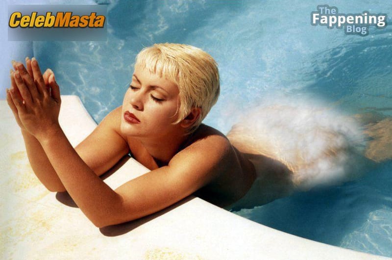 Alyssa Milano Strips Sexy For Oblique Magazine Shoot Photo Gallery photo 2