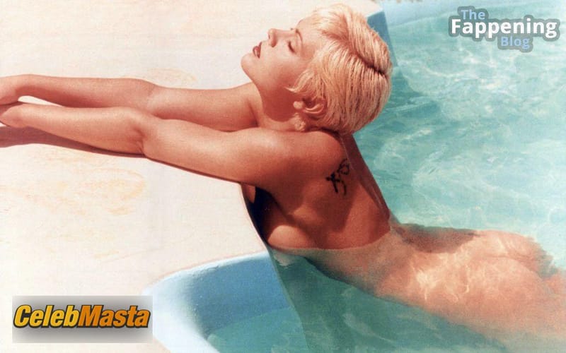 Alyssa Milano Strips Sexy For Oblique Magazine Shoot Photo Gallery photo 4