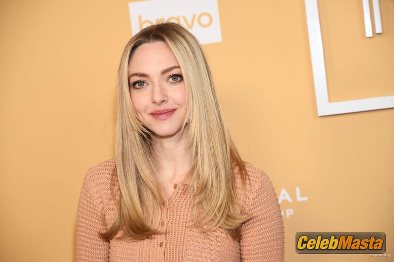 Amanda Seyfried Sexy Shows Off Her Hot Legs At The NBCU Emmy Kick-Off Luncheon In Los Angeles Photo Gallery photo 3
