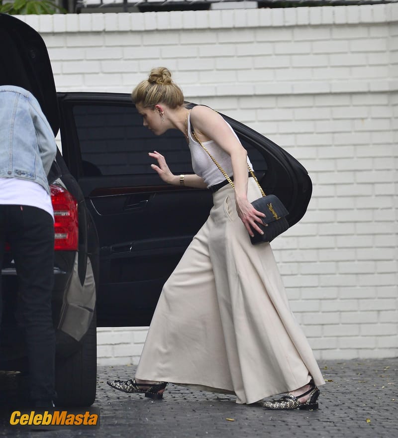 Amber Heard Sexy arrives at the Chateau Marmont Hotel in Los Angeles (01.04.2019) Photo Gallery photo 1