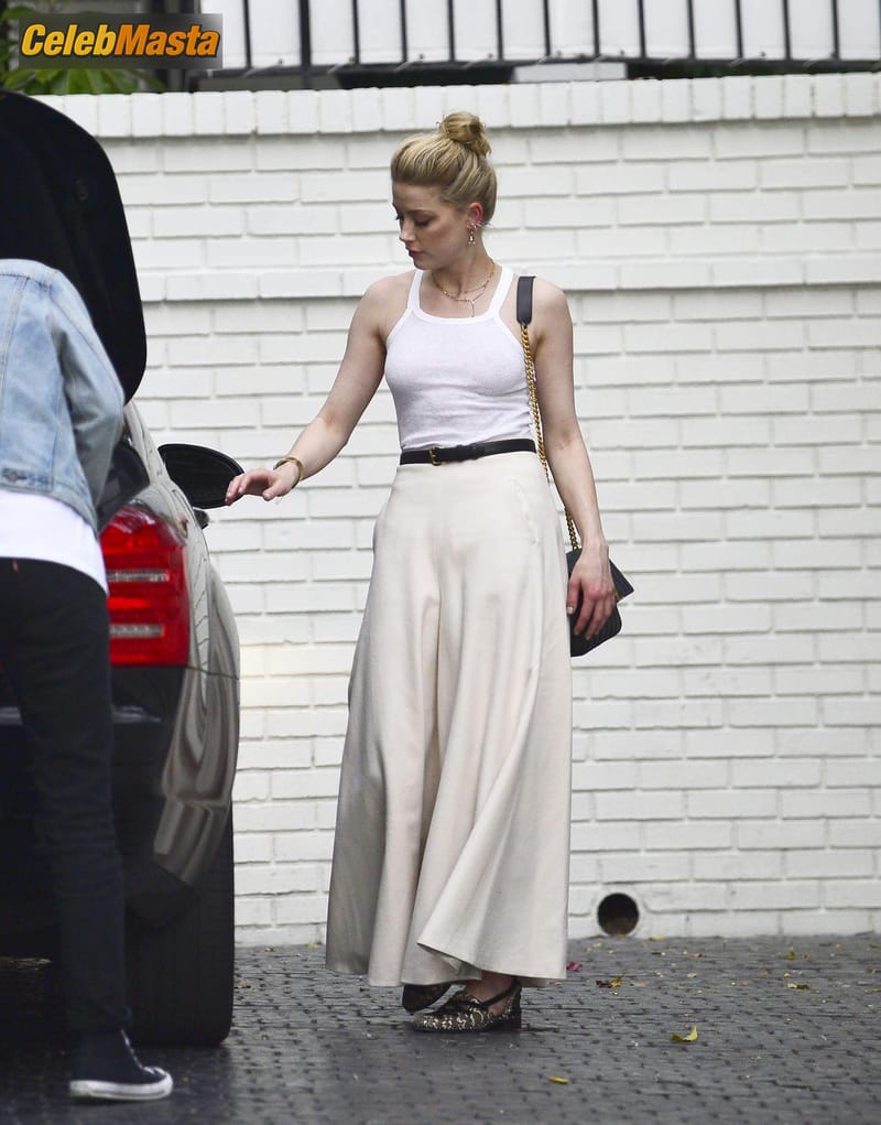 Amber Heard Sexy arrives at the Chateau Marmont Hotel in Los Angeles (01.04.2019) Photo Gallery photo 2
