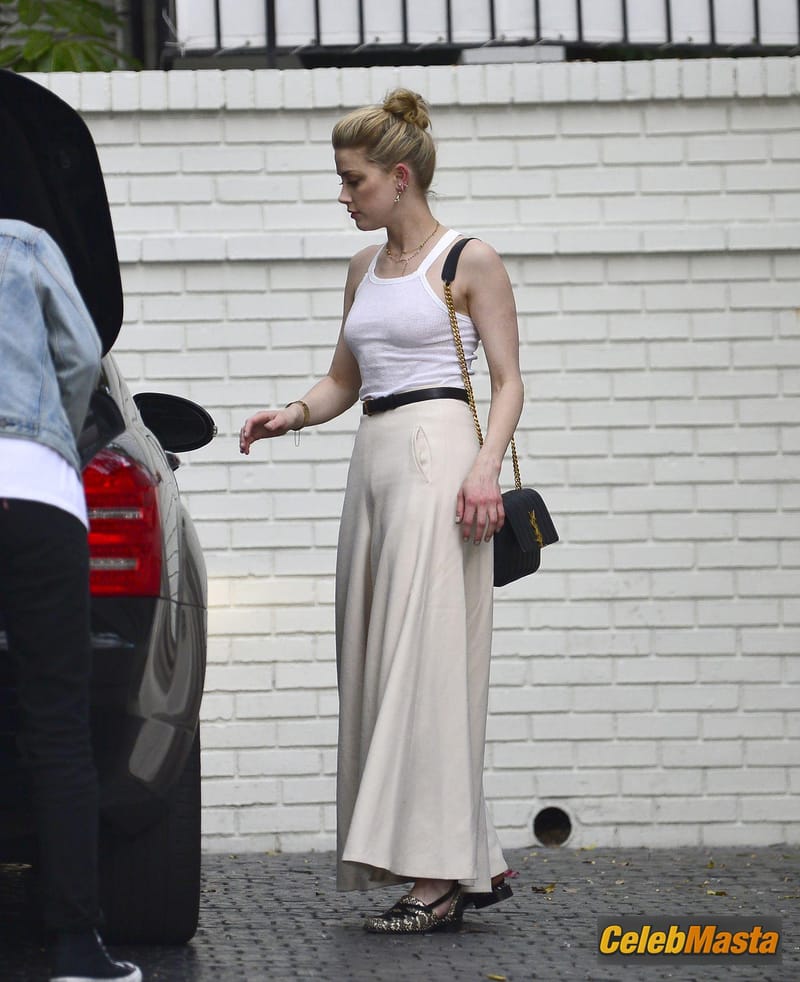 Amber Heard Sexy arrives at the Chateau Marmont Hotel in Los Angeles (01.04.2019) Photo Gallery photo 4