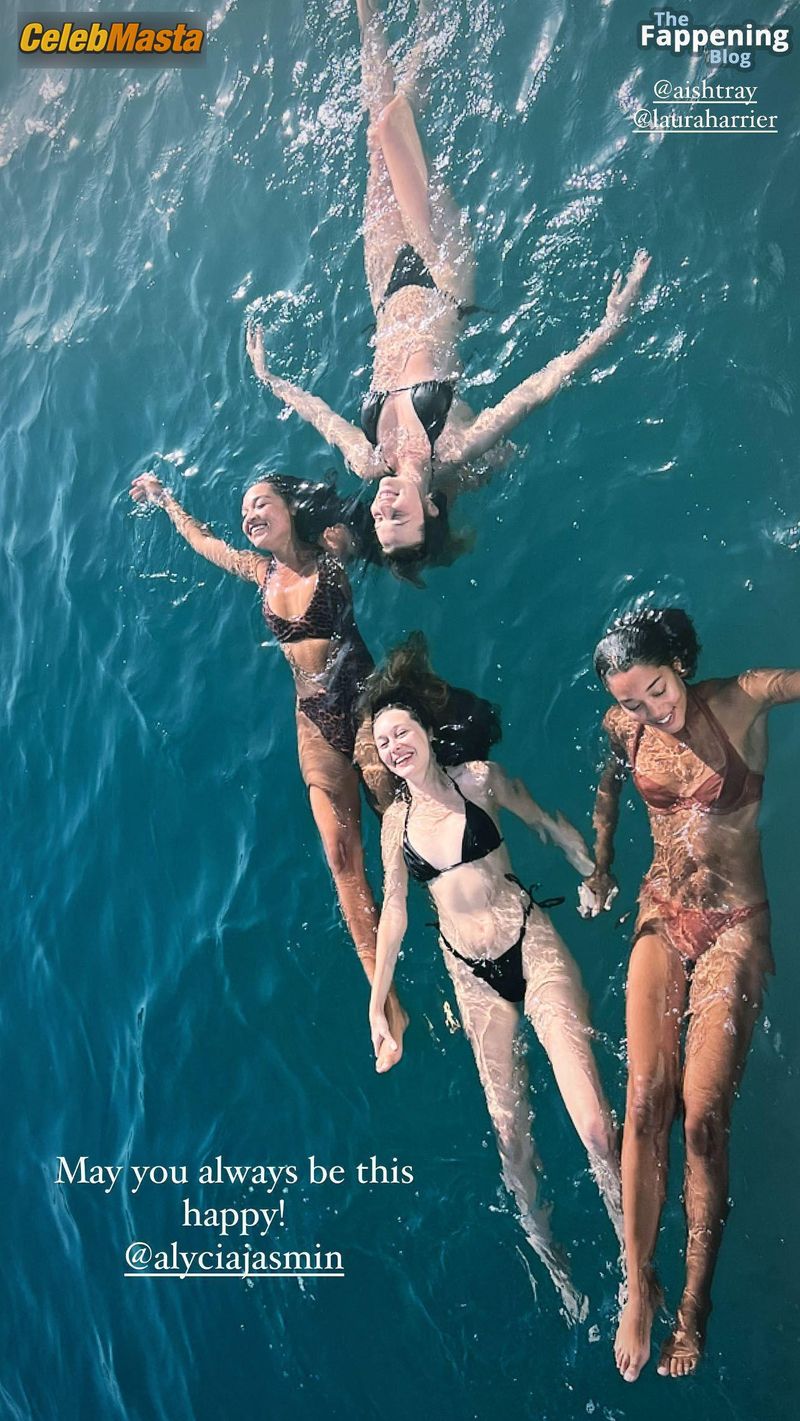 Alycia Debnam Carey’s Sexy Vacation In The Caribbean Photo Gallery photo 4