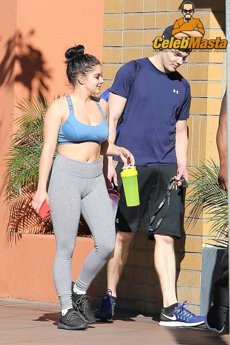 Ariel Winter Photo Set photo 2