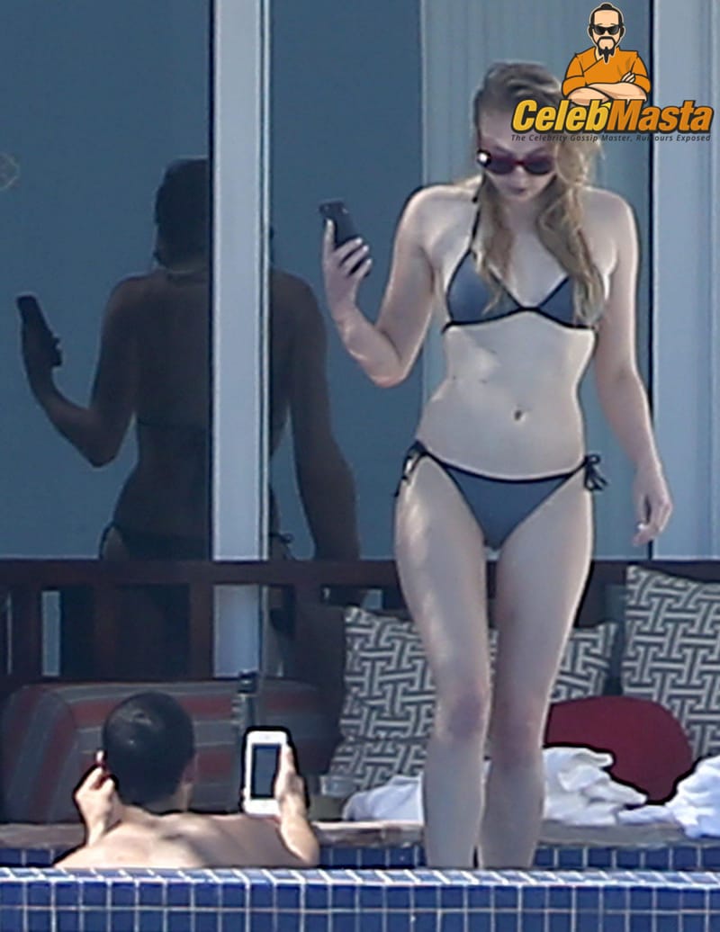 Sophie Turner Photo Collection photo 4