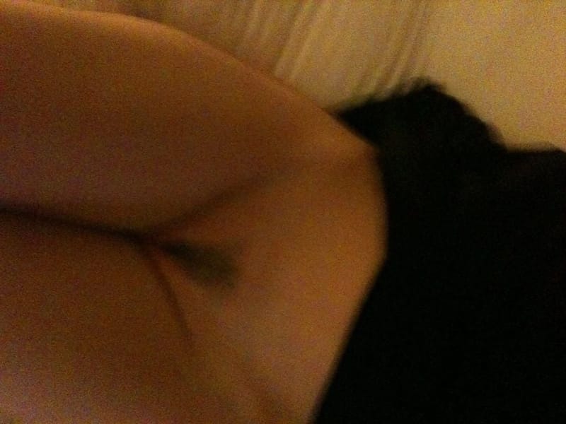 Bikini Lines Dared of Krysten Ritter Ass and Tits Photos photo 4