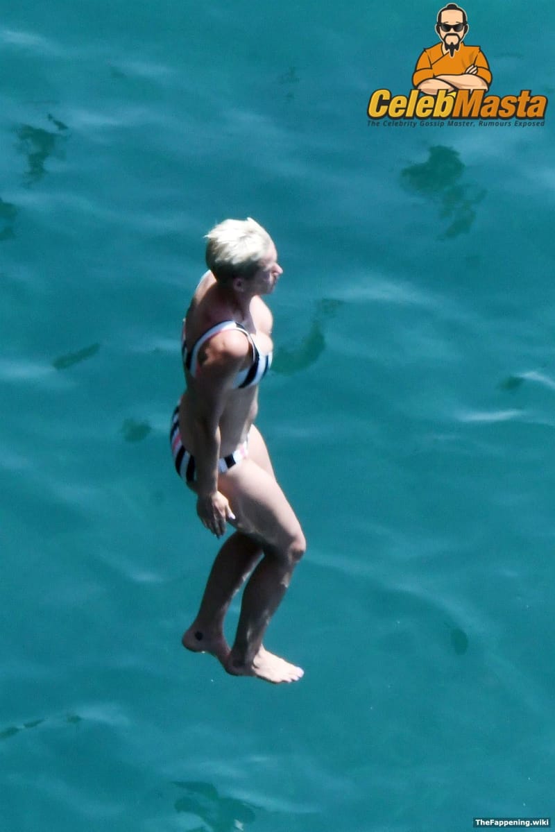 Katy Perry Pics Collection photo 4