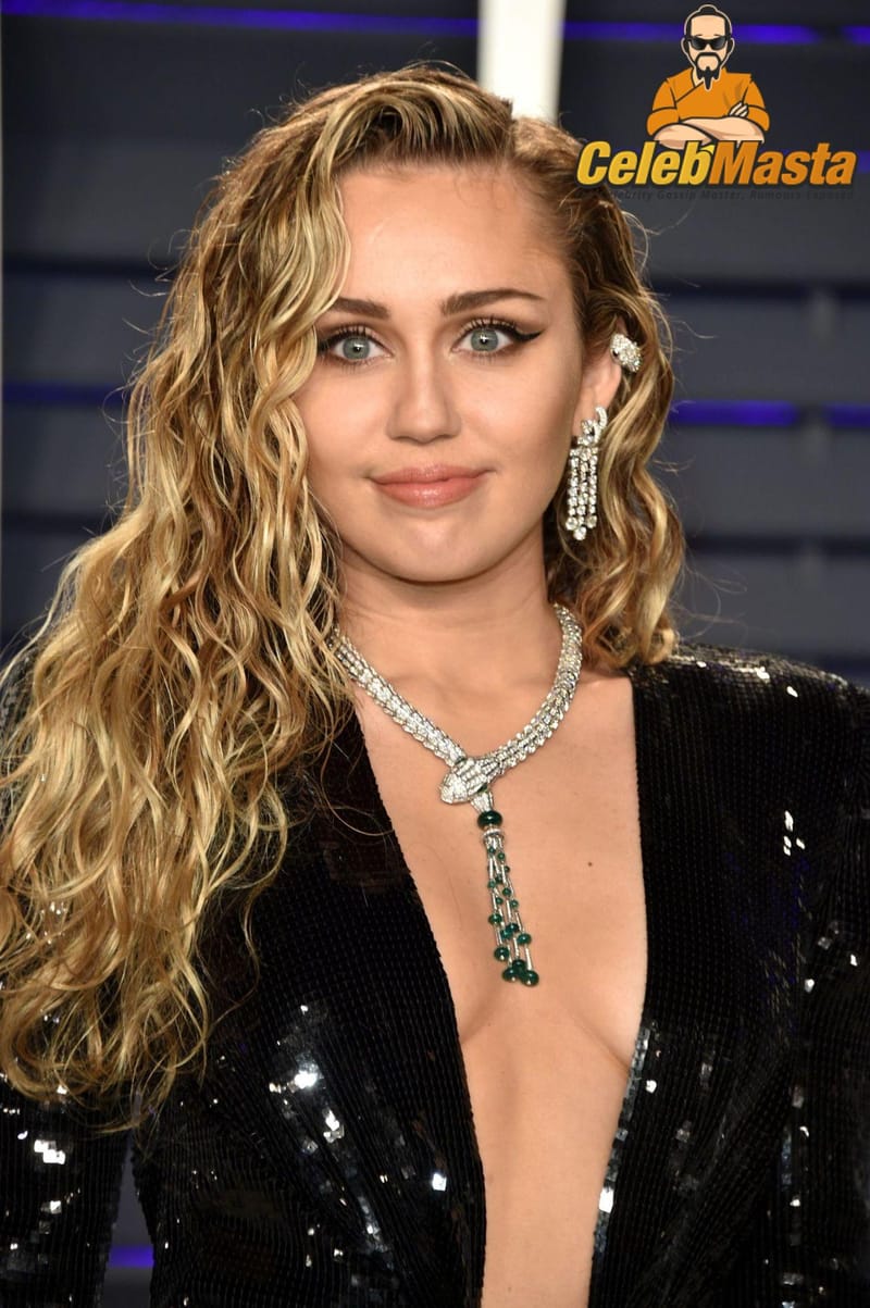 Miley Cyrus Photo Collection photo 3