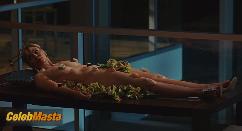 Kim Cattrall Sexy Gallery from Sex And The City photo 4