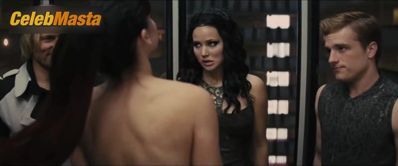 Jena Malone Topless Photos from The Hunger Games Catching Fire photo 3