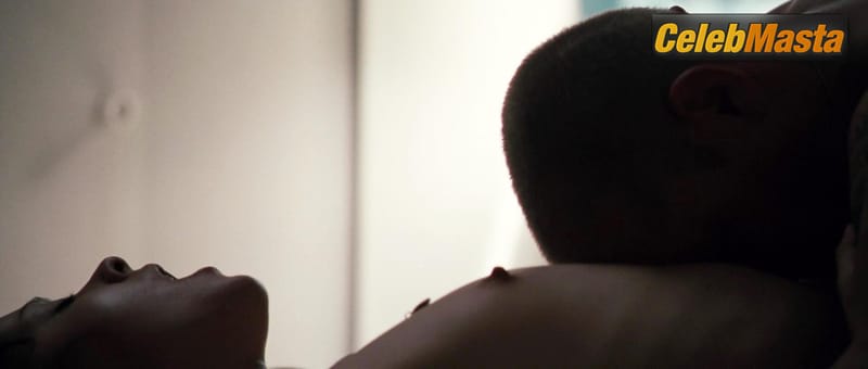 Jena Malone Sex Scene Photos from The Messenger photo 2