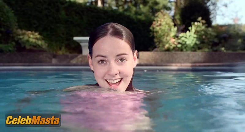 Jena Malone 2004_20 Photo Gallery photo 3