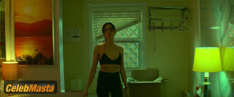 Aubrey Plaza Pics from the Set of Best Sellers photo 1