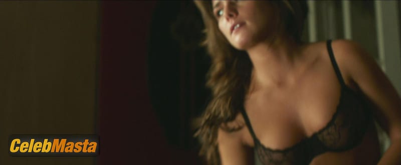 Addison Timlin Photo Set from That Awkward Moment photo 4