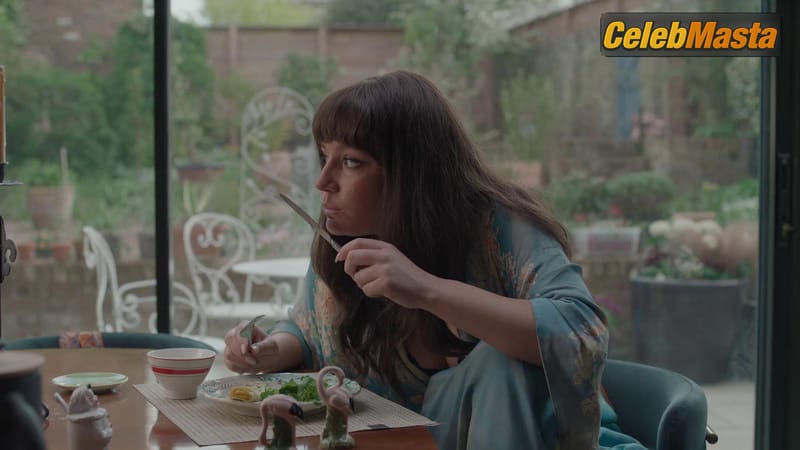 Adele Exarchopoulos Photo Gallery from Too Much photo 2