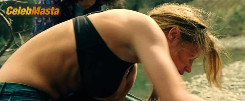 Adele Exarchopoulos Photos from The Five Devils photo 4