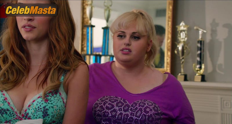 Alexis Knapp Photo Collection from Pitch Perfect 2 photo 2