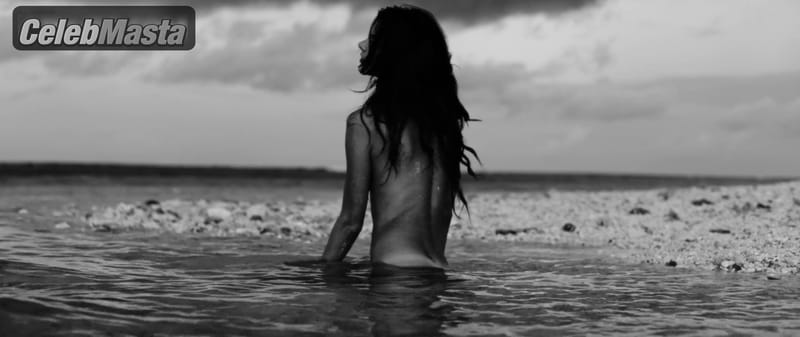 Alessandra Ambrosio Photo Gallery from Into The Best Light photo 4