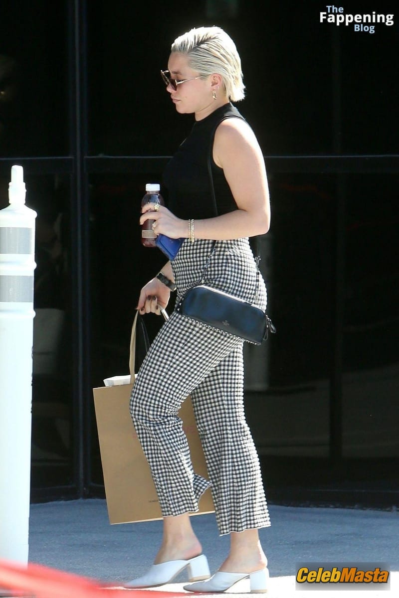 Florence Pugh Flaunts Sexy Braless Look In Beverly Hills Photo Gallery photo 3