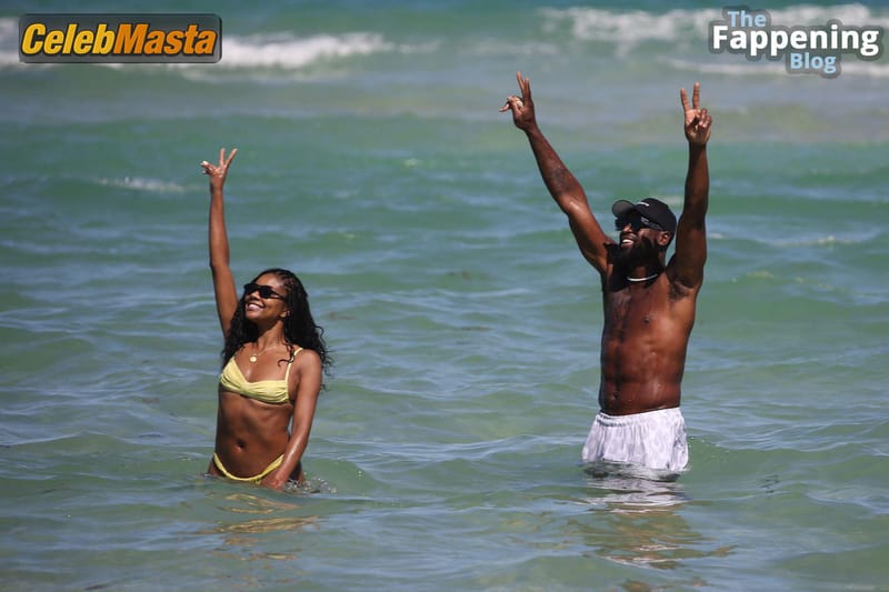Gabrielle Union Sexy Seen with Dwyane Wade Shows Off Her Amazing Body Wearing a Hot Bikini at the Beach in Miami Photo Gallery photo 3