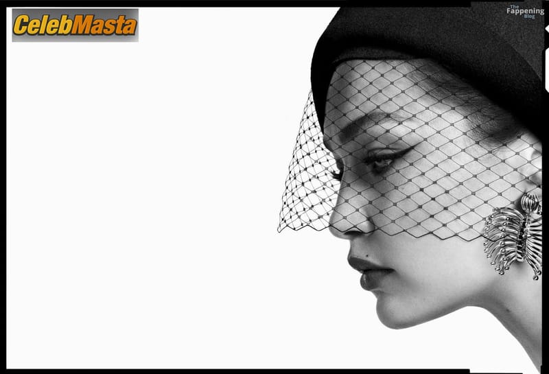 Gigi Hadid Sexy Poses In A Hot Bra And Shows Off Her Slender Figure In A Photoshoot For V Magazine photo 2