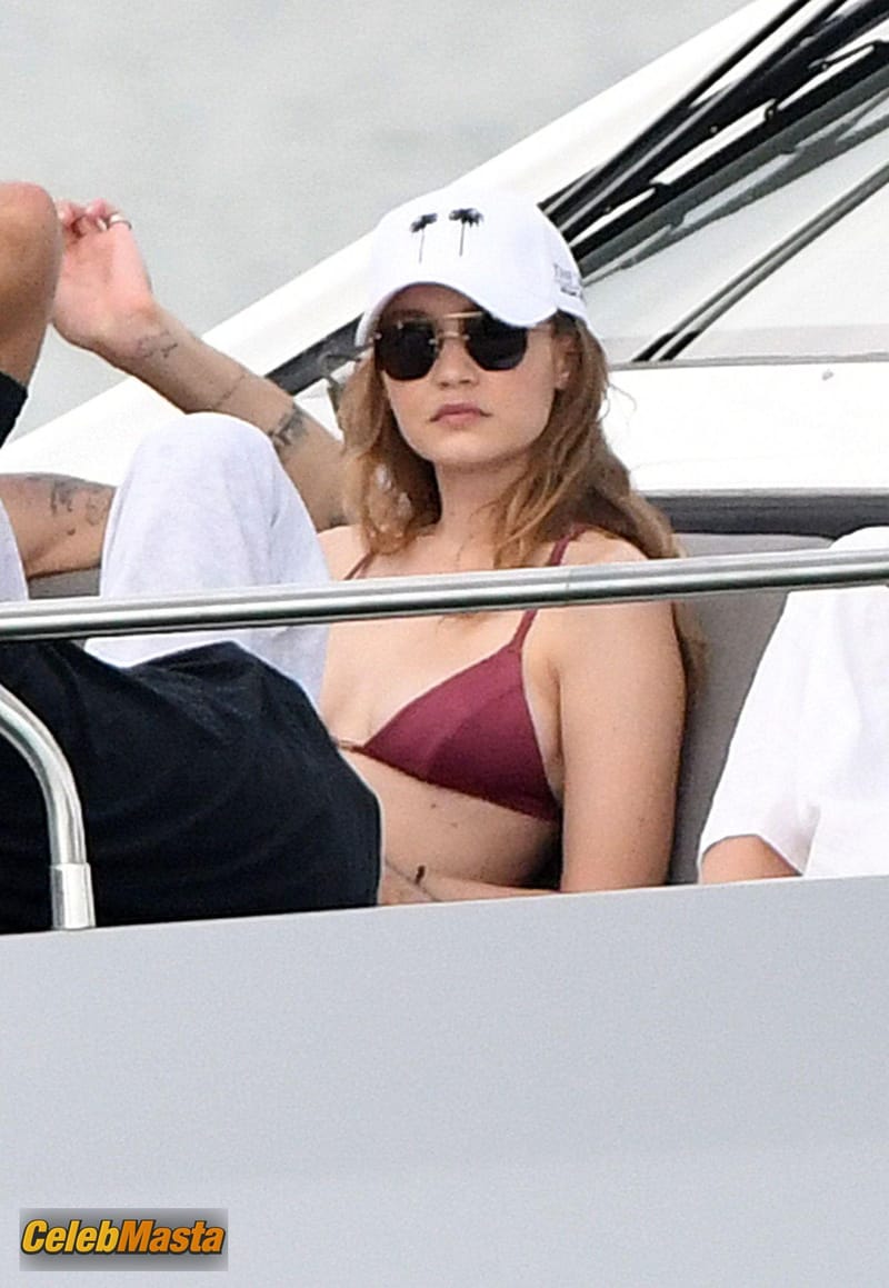 Gigi Hadid Sexy On Yacht With Brother Anwar Hadid And Some Friends in Miami Photo Gallery photo 1