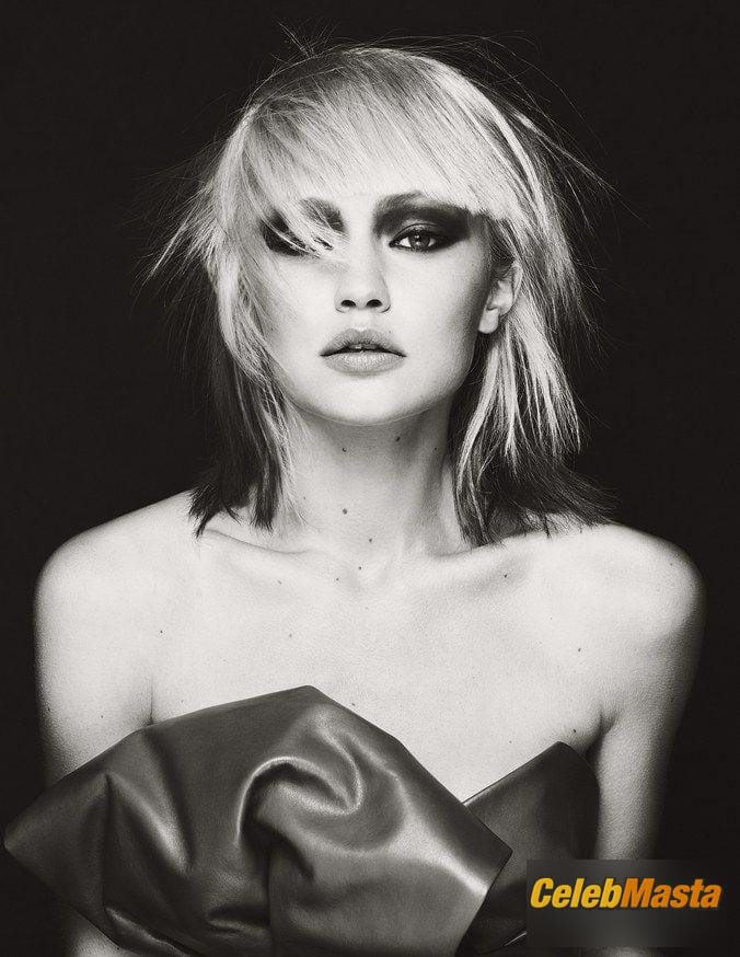 Gigi Hadid Sexy in a photoshoot by Mert Alas & Marcus Piggott for the new issue 8 of W Magazine photo 4