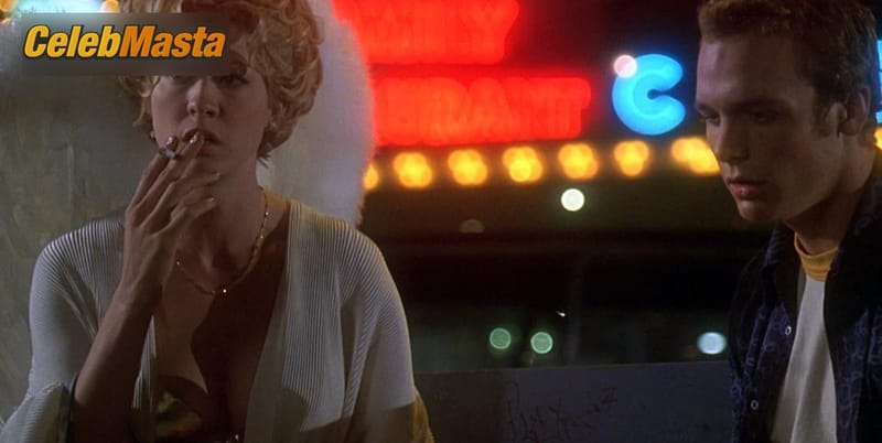 Jenna Elfman Scene Photos Gallery from Can’t Hardly Wait photo 3