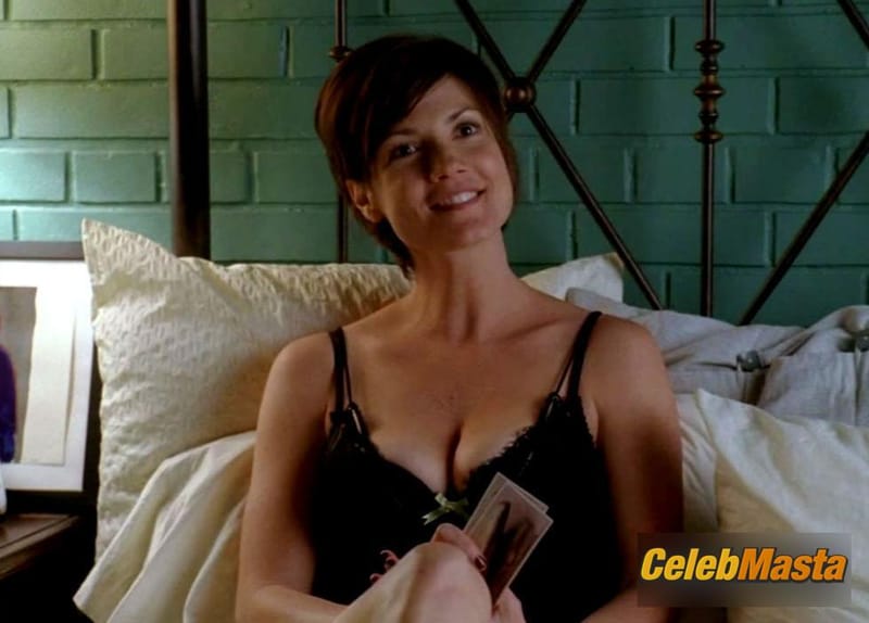 Zoe Mclellan Photos from Dirty Sexy Money photo 2
