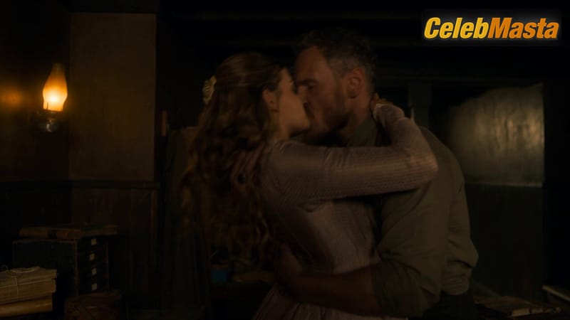 Celine Buckens Photo Set from Warrior photo 2