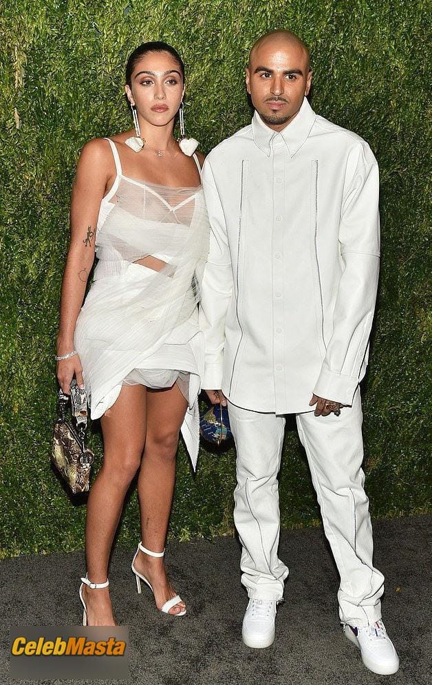 Lourdes Leon Photos: Nipple At The 15th Annual Cfda/vogue Fashion Fund Awards photo 4
