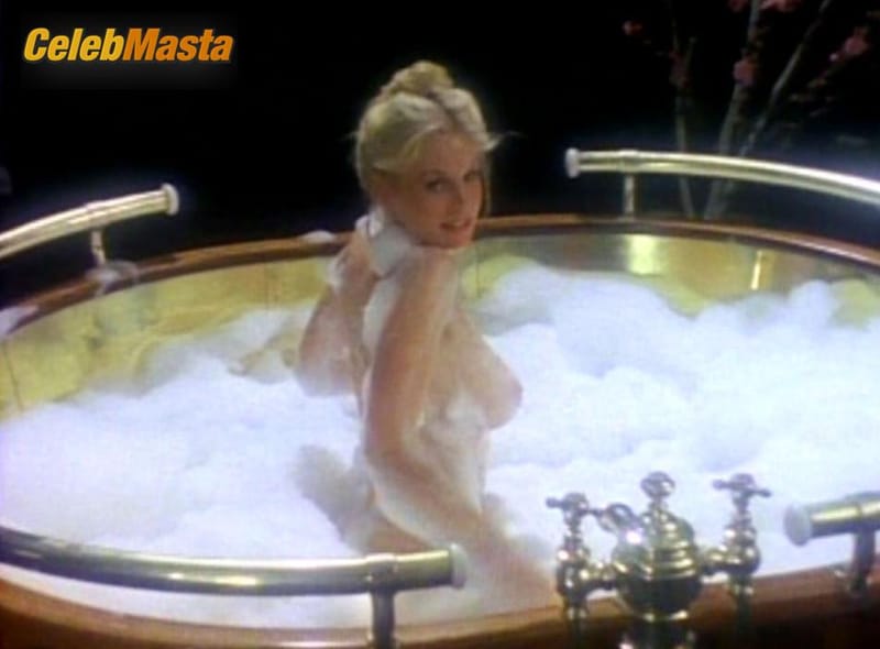 Dorothy Stratten Photo Set from Hugh Hefner Once Upon A Time photo 1