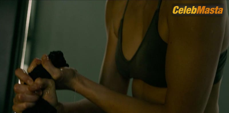 Niamh Algar Scene Photos Gallery from Raised By Wolves photo 2