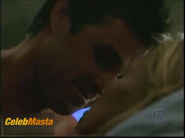 Poppy Montgomery Photo Set from Without A Trace photo 2