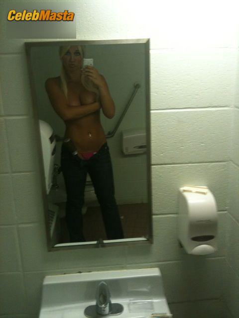 Brooke Hogan Photo Gallery: Sexy Selfies photo 3