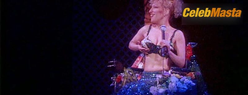 Bette Midler Photo Gallery from Divine Madness! photo 4