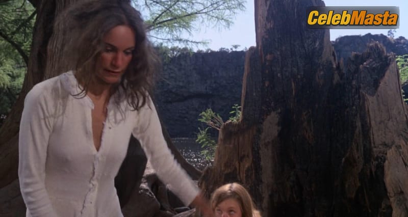 Amanda Plummer Photo Collection from Cattle Annie And Little Britches photo 3