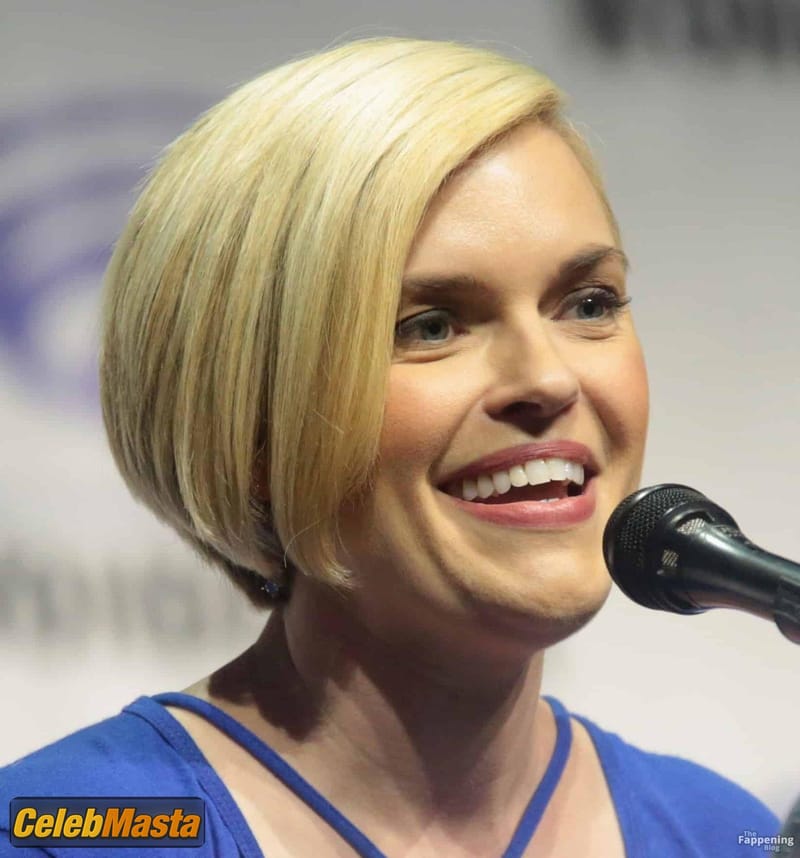 Kari Wahlgren Photos: Sexy Photos photo 2