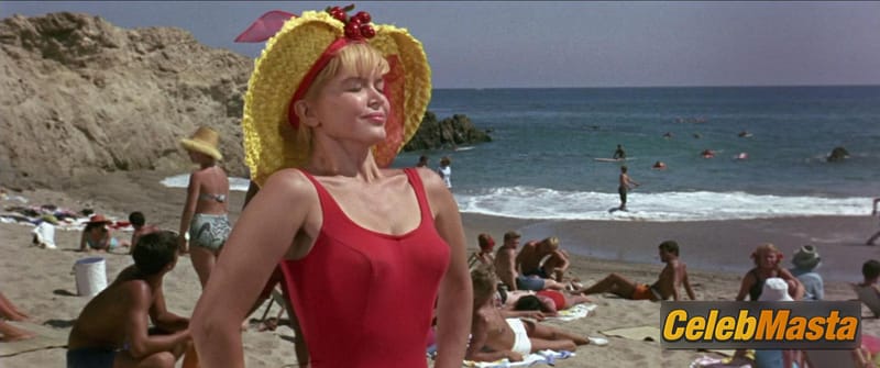 Ellen Burstyn Photo Set from For Those Who Think Young photo 2