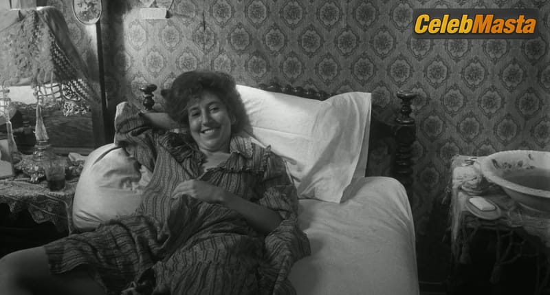 Lin Shaye in Hester Street