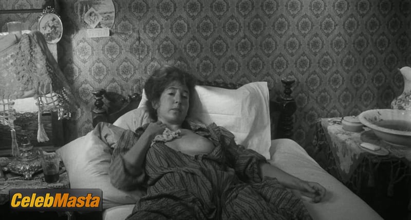 Lin Shaye in Hester Street