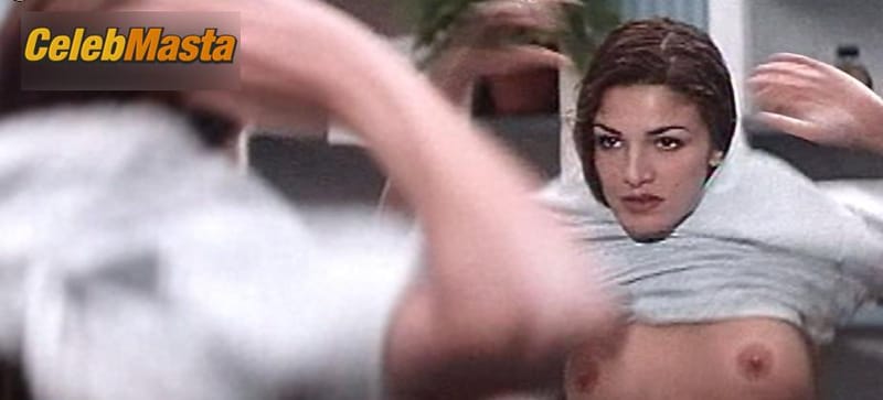 Nadia Fares in Poliziotti (1995)