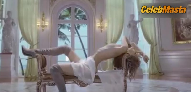 Anastasiya Shcheglova in Mertvyye Dushi