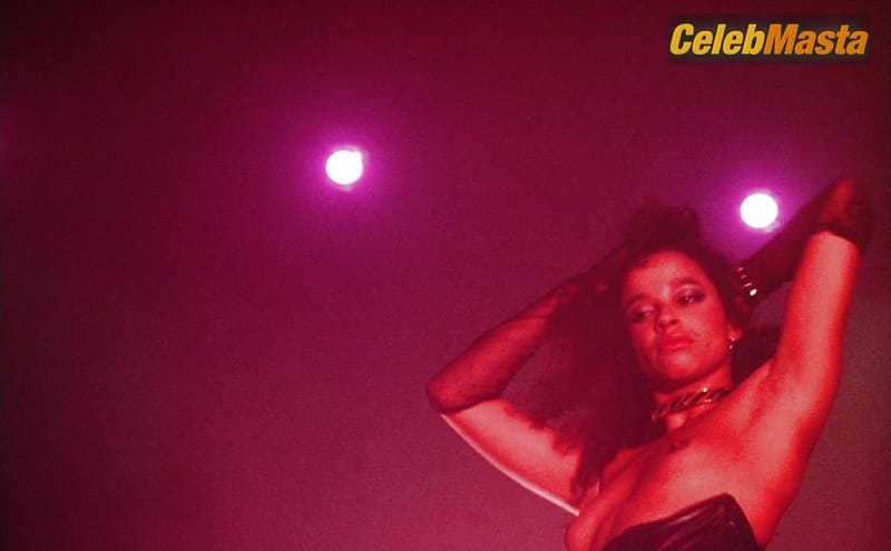 Rae Dawn Chong in Fear City