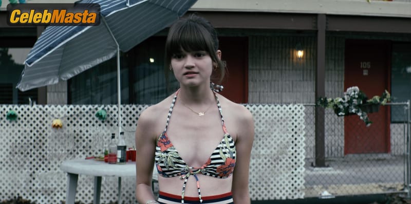 Ciara Bravo in Wayne