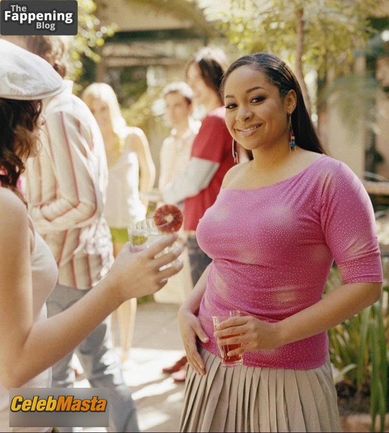Raven-Symone in Raven Symone Sexy And Hot Photos Collection