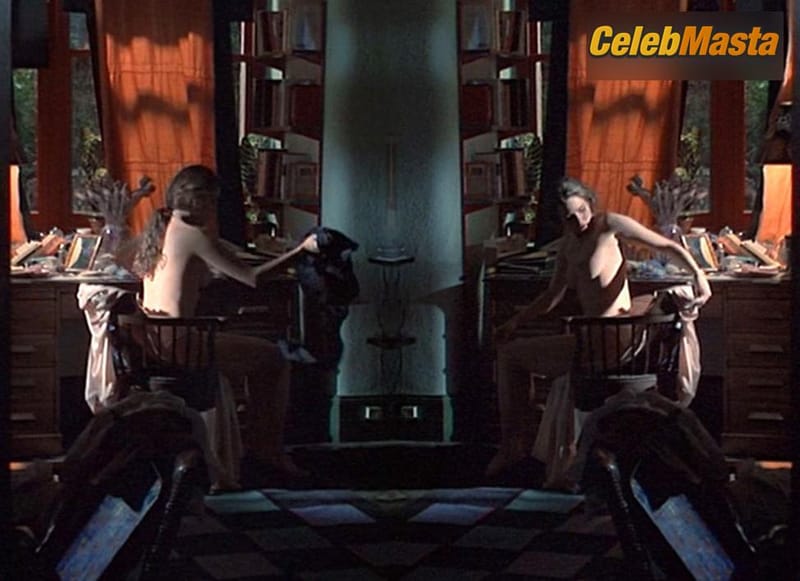 Ione Skye in The Rachel Papers