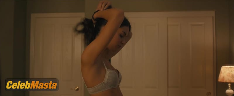 Sofia Black-d'elia in Viral
