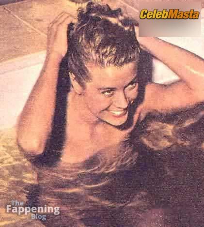 Grace Kelly in Grace Kelly Sexy And Nude Vintage Photos
