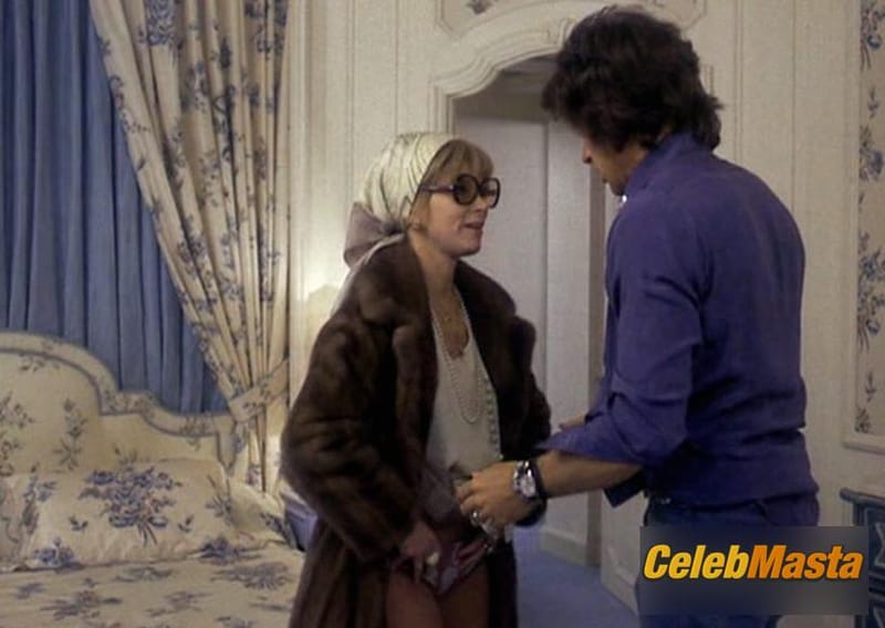 Lee Grant in Shampoo (1975)